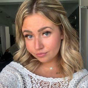 Meet your Posher, Rachelle